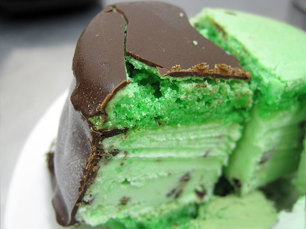 Mint Macaron at Milk | ©The Delicious Life/Flickr
