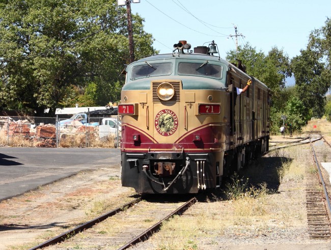 Napa Valley Wine Train © A Yee/Flickr