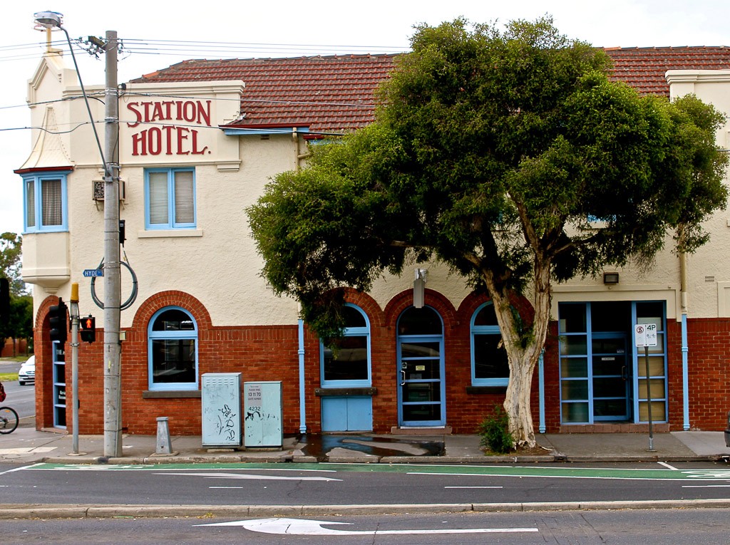 Station Hotel | © Stephen Barrett