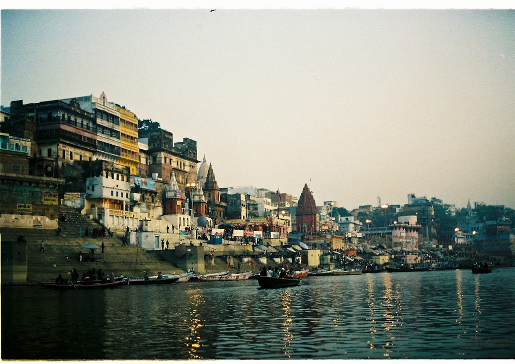 Varanasi, early morning | © Flickr/Epi Longo