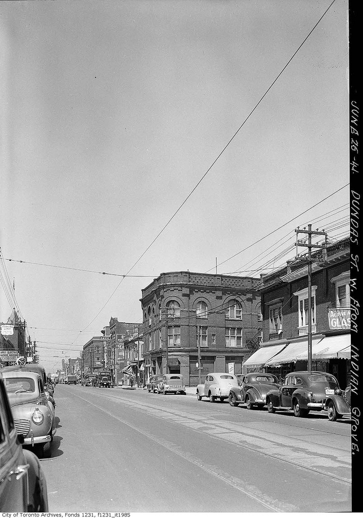 Dundas Street, west from Indian Grove | © Toronto History/Flickr