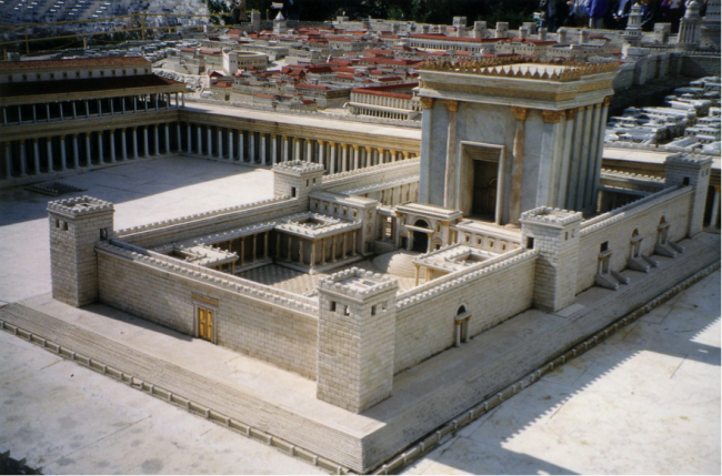Imagined Jerusalem Temple © Juan R. Cuadra/WikiCommons