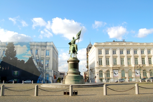 The Magritte Museum with hoardings inspired by the painter's Empire of Light | © Catherine Dardenne, Courtesy of www.visitbrussels.be
