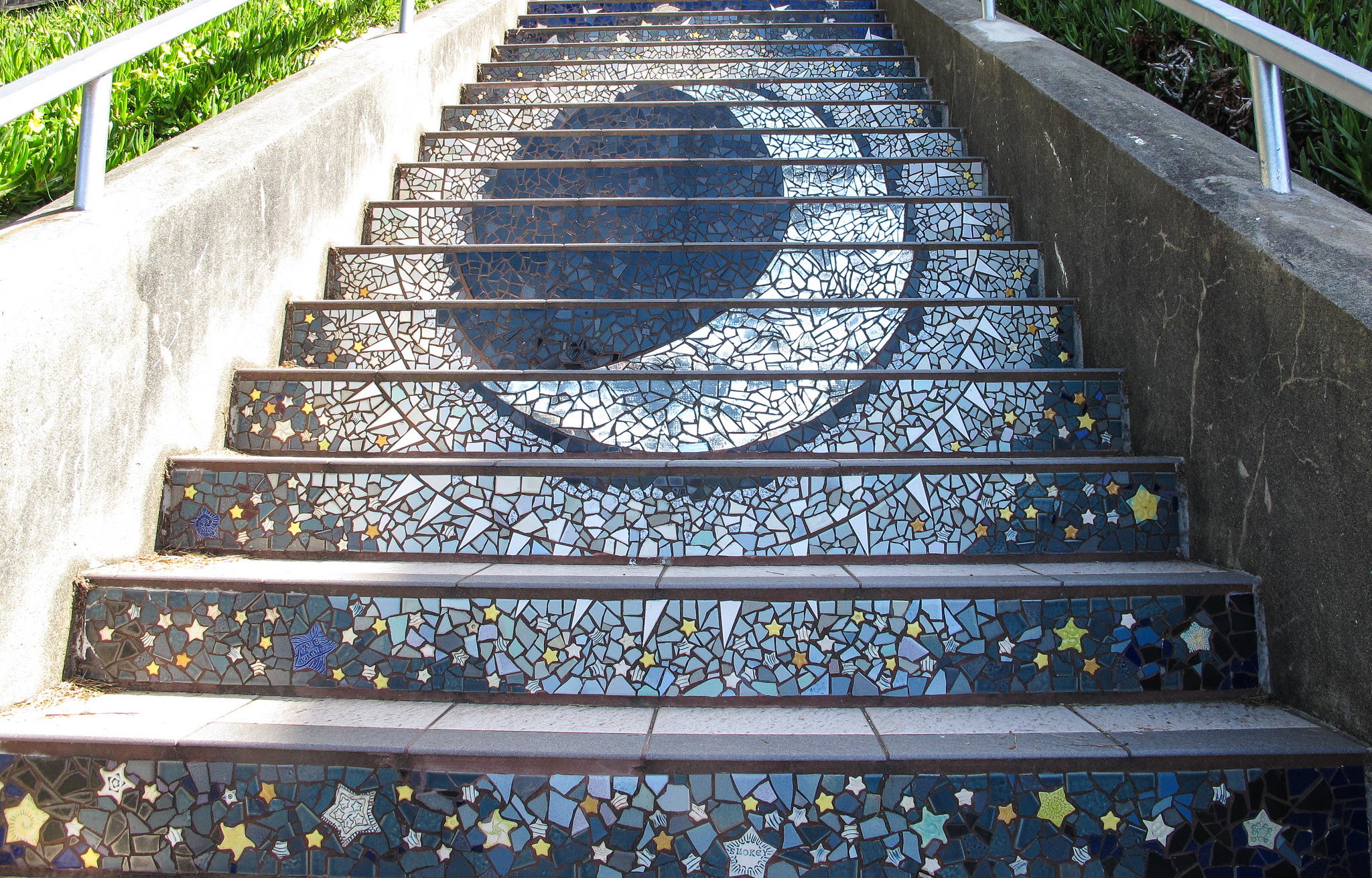 16th Avenue Tiled Steps © Ed Bierman/Flickr