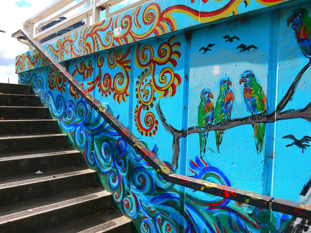 Bird Scene Up The Steps At St Kilda Junction l © Ash Seagrave