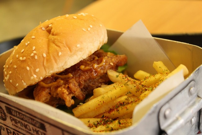 Fried Chicken Burger/ ©Pixabay