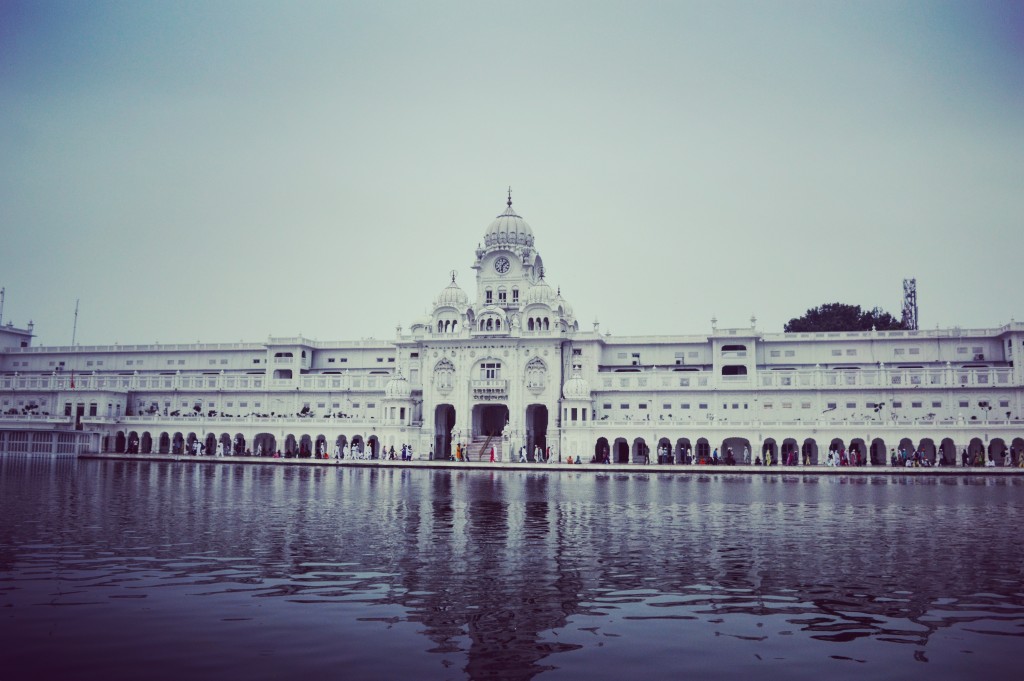 One of the four main gates and the peripheral structure |© Darshita Thakker