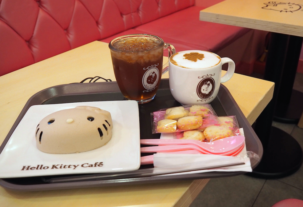 ‘Perky’ is the word that springs to mind as you enter the Hello Kitty Cafe © Laika Ac / Flickr