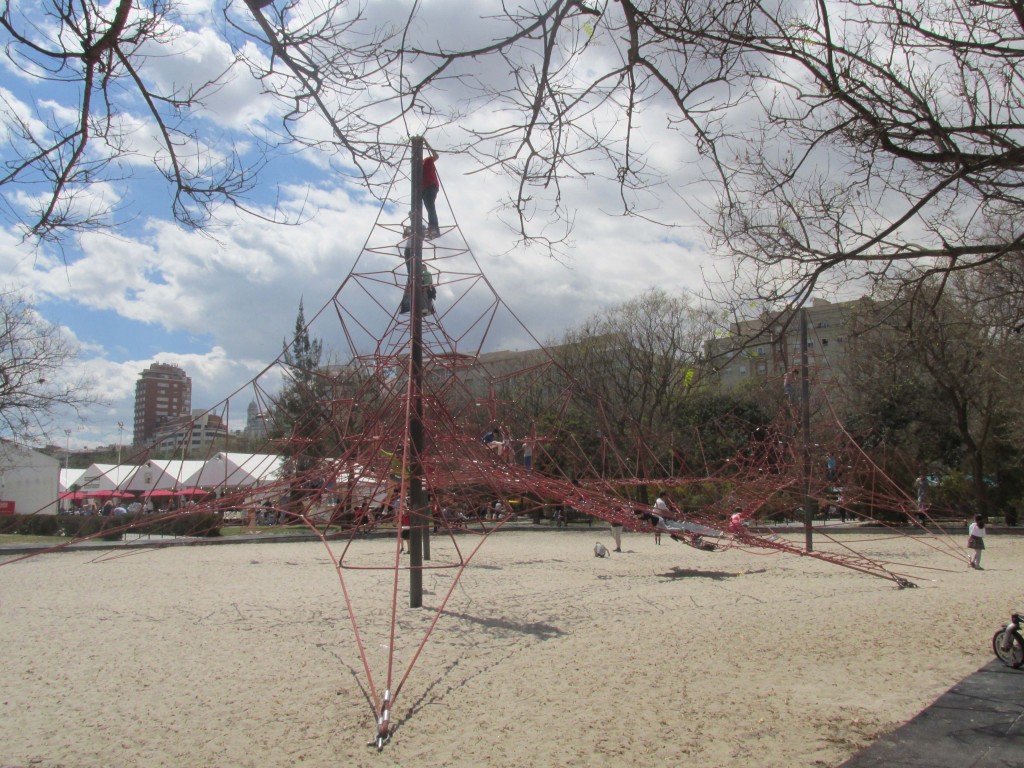 The Turia Red Rope Jungle Gym
