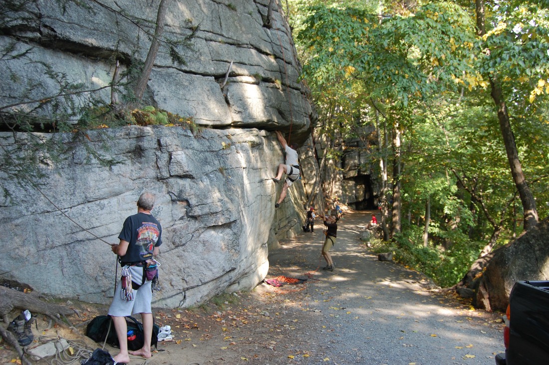 Undercliff Carriage Road | Courtesy of Frank Tkac and Mohonk Preserve