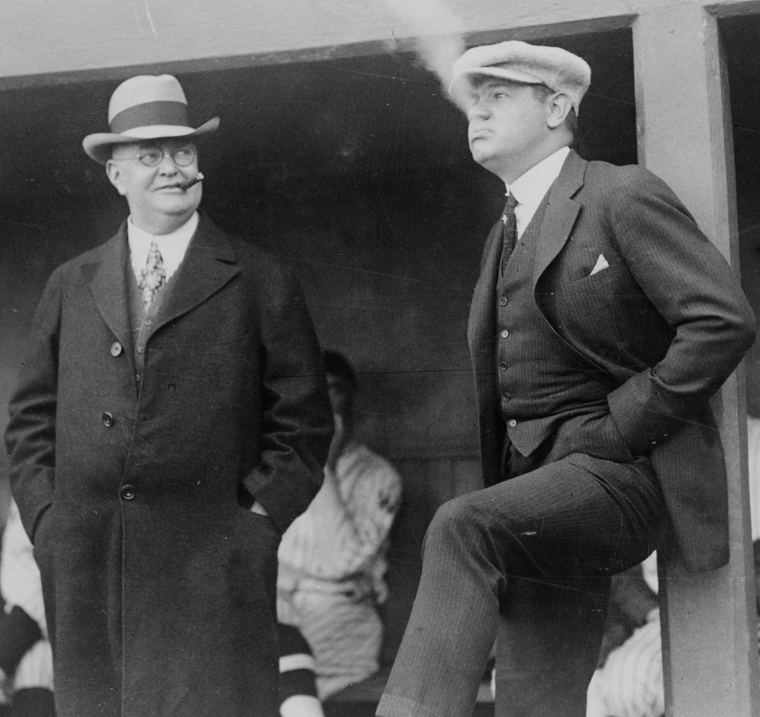 Ban Johnson & Babe Ruth 1922 | © National Photo Company Collection (Library of Congress)/WikiCommons