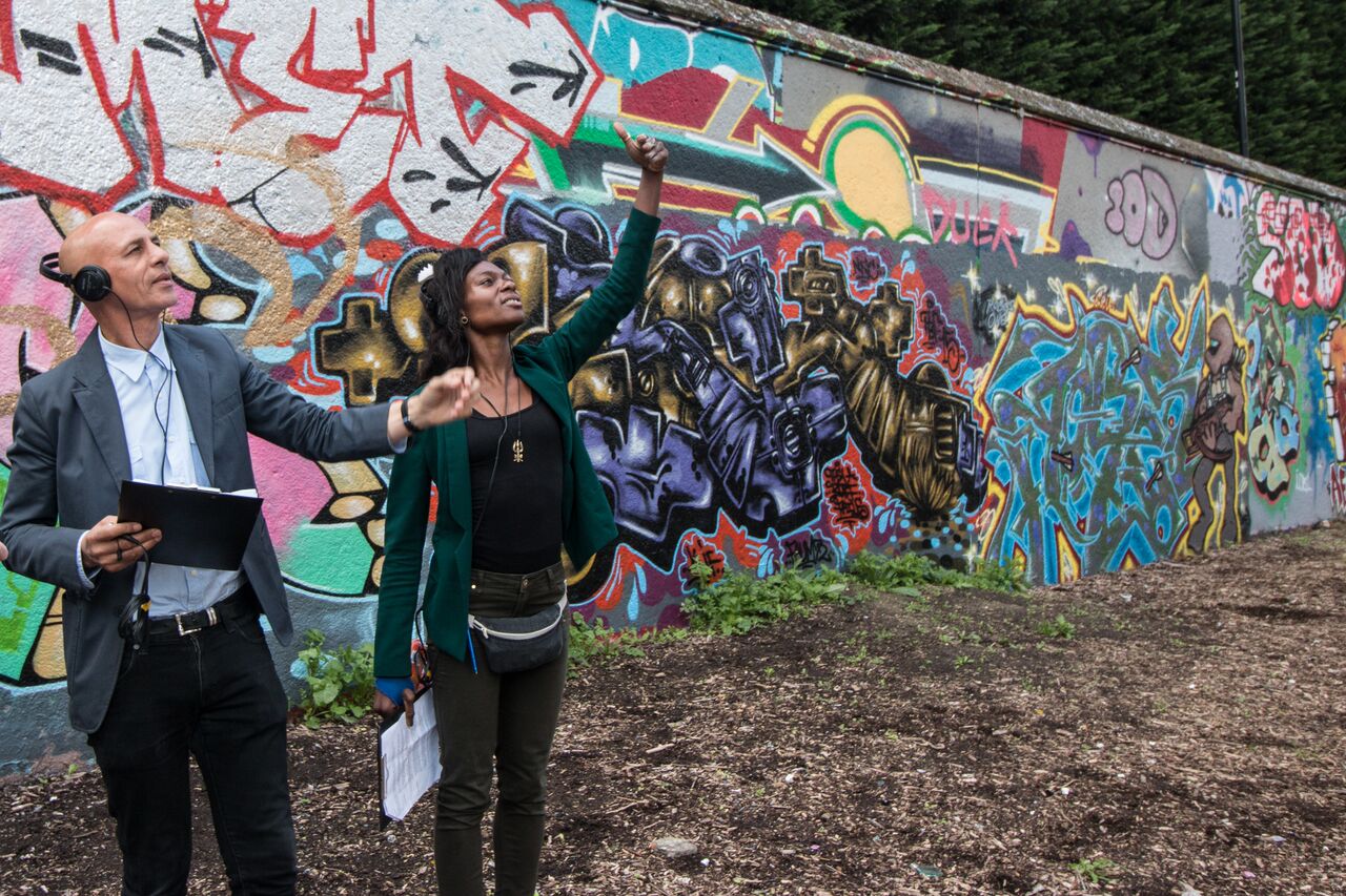 A performance of ‘Streets in the Sky’ | Courtesy of InTRANSIT Festival