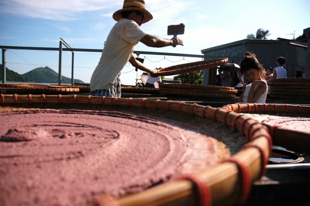 Tai O Worker & Shrimp Paste © Louis Lau