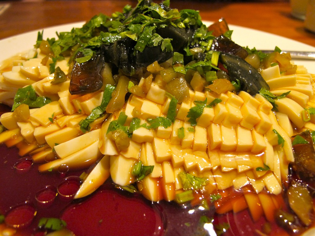 Tofu with Century Egg © Juliana Loh / Flickr