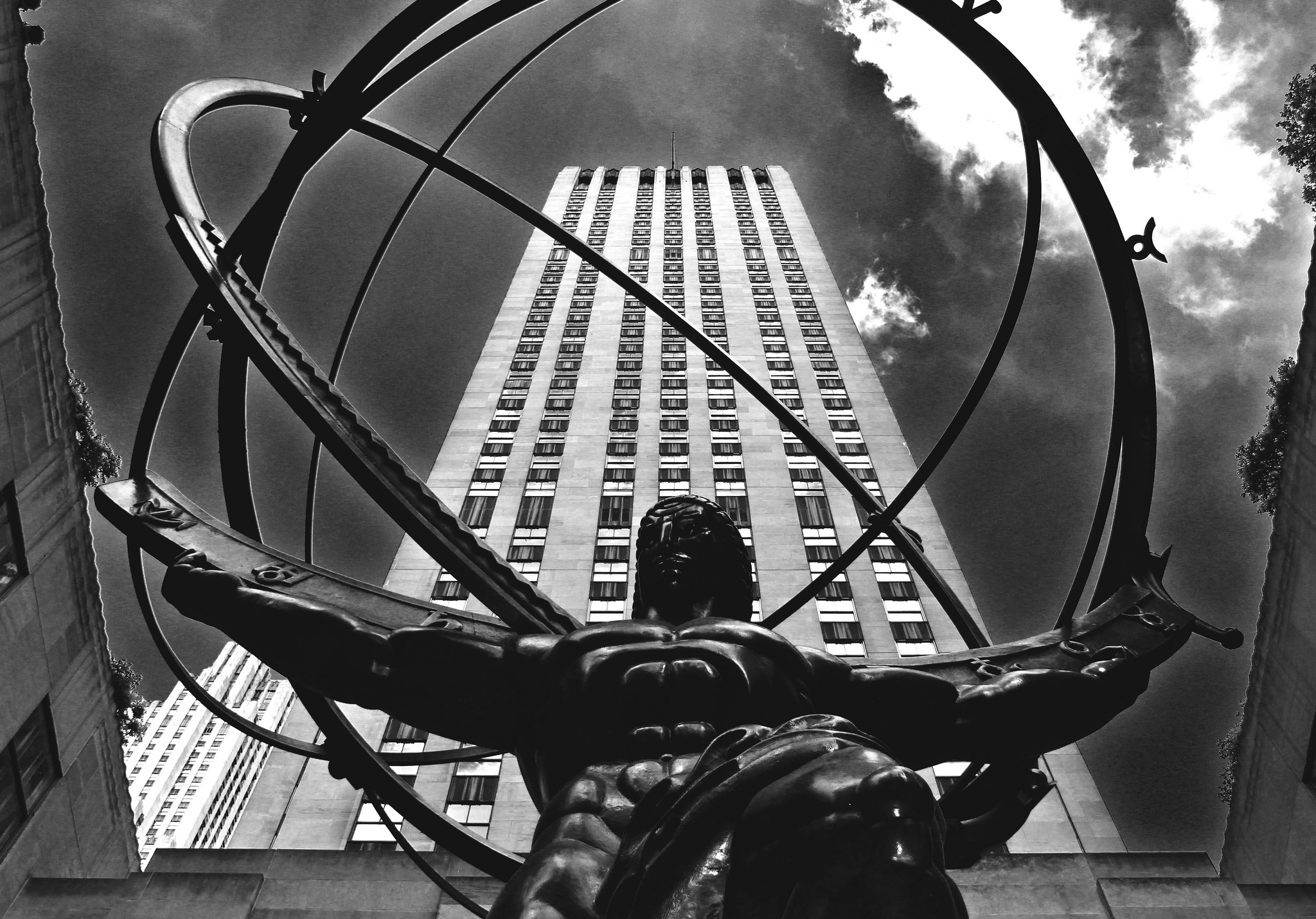 10 Iconic Statues And Monuments In NYC US.Kings