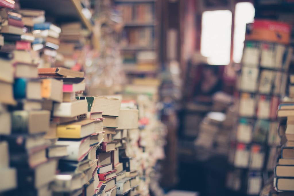 Books | © Eli Samuelu / Unsplash