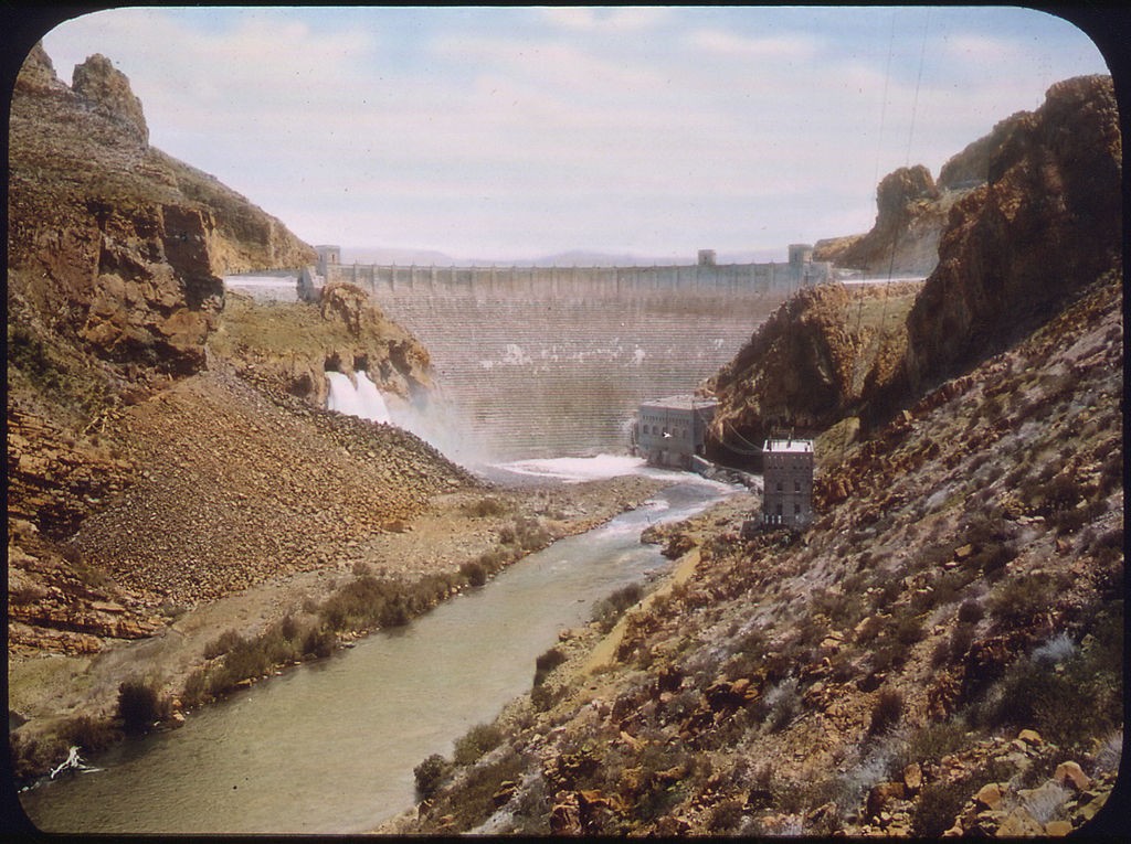 A Brief History Of The Roosevelt Dam