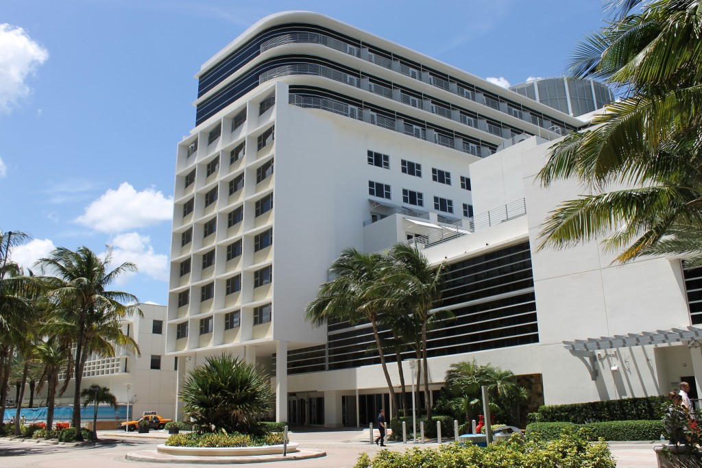An Introduction To Miami Modernist Architecture The Building Formerly Known As Di Lido In South Beach Miami Phillip