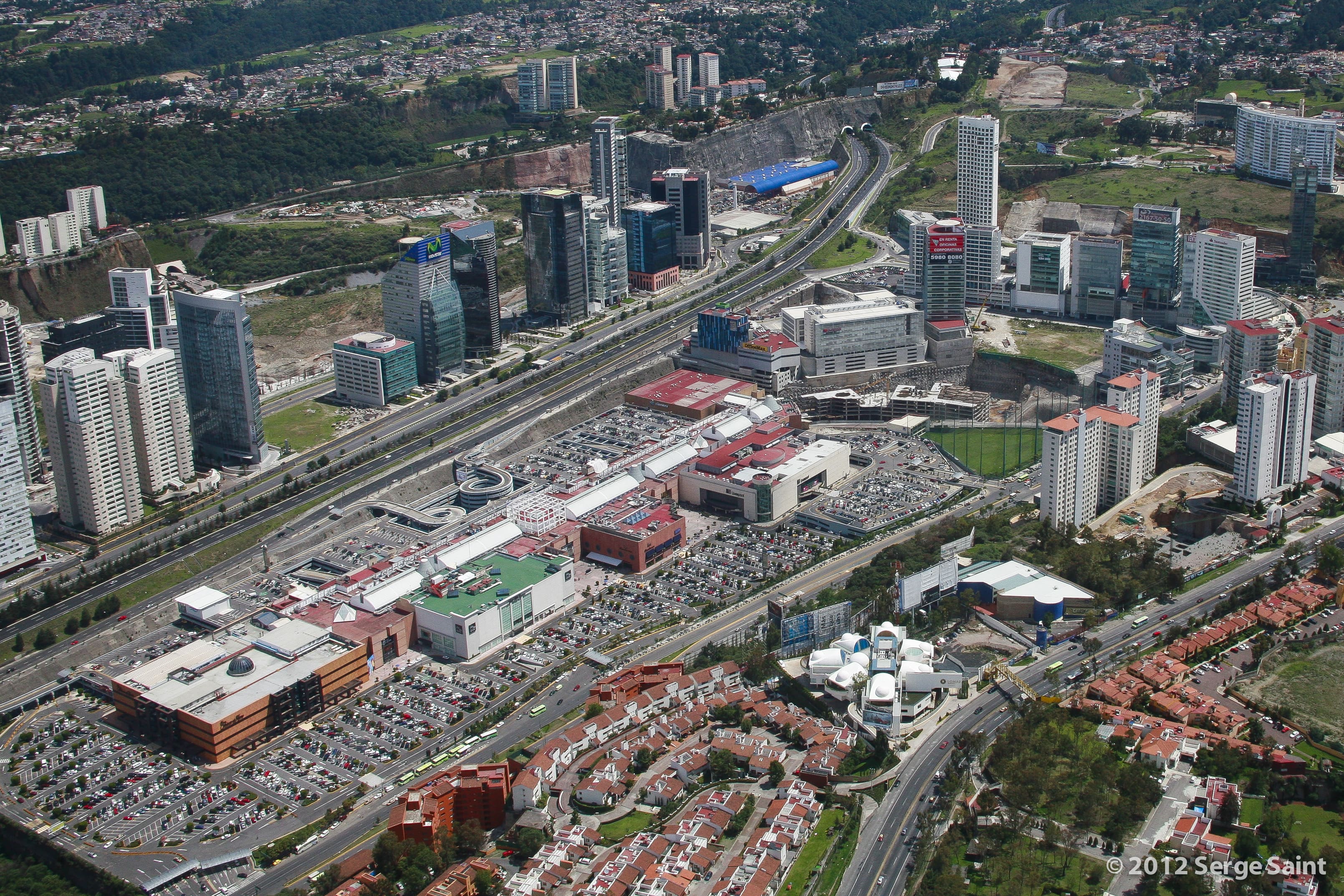 The 8 Best And Most Exclusive Shopping Malls in Mexico City