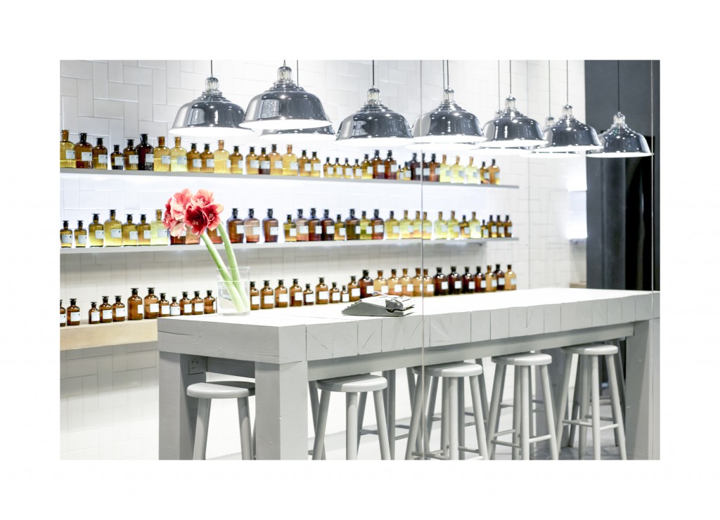 Mo61, perfume shop in Warsaw