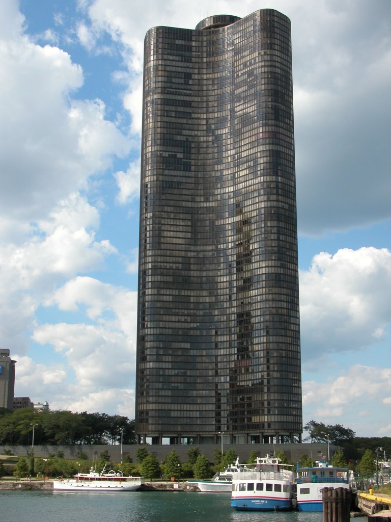 Lake Point Tower, courtesy of Wikimedia Commons