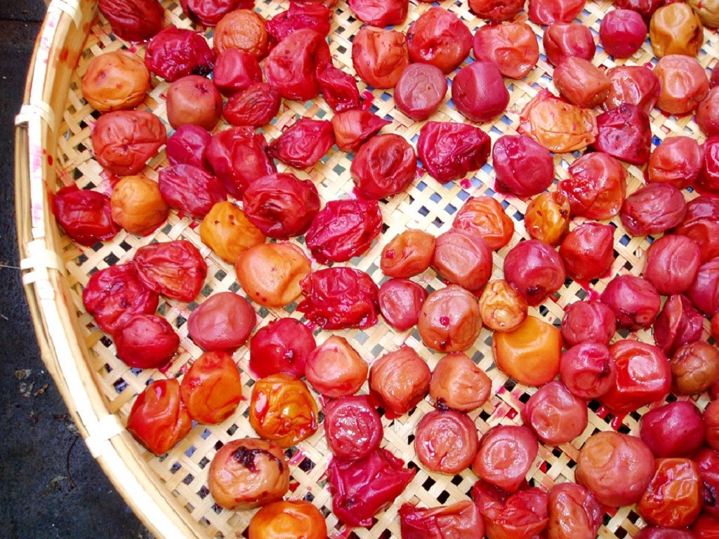 10 MustTry Native Fruits From Japan