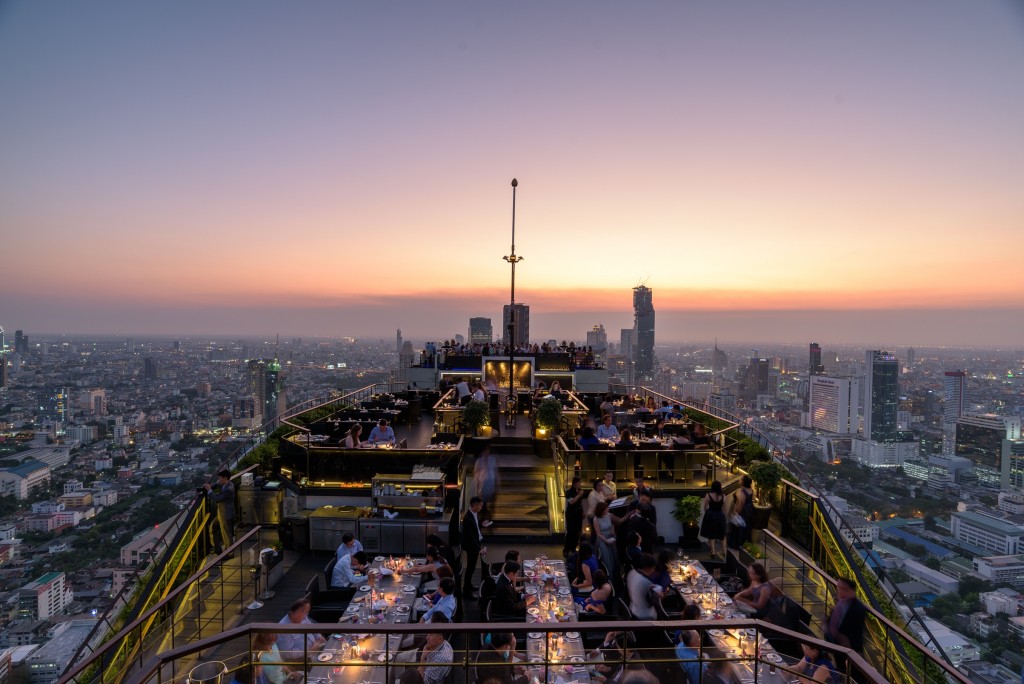 BTTHBK_Dining_Vertigo Sunset
