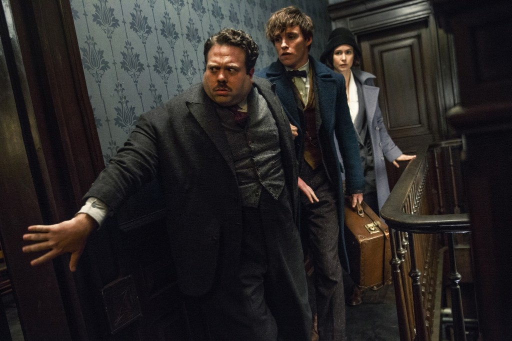 Dan Fogler, Eddie Redmayne and Katherine Waterston | © Warner Bros