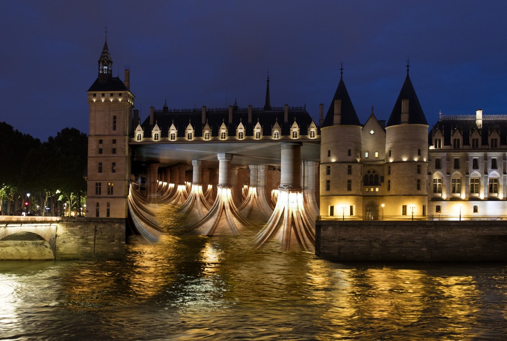 Pierre Delavie, L'amour déborde, Conciergerie, Paris. Project simulation, Nuit Blanche 2016 │ Courtesy of Pierre Delavie