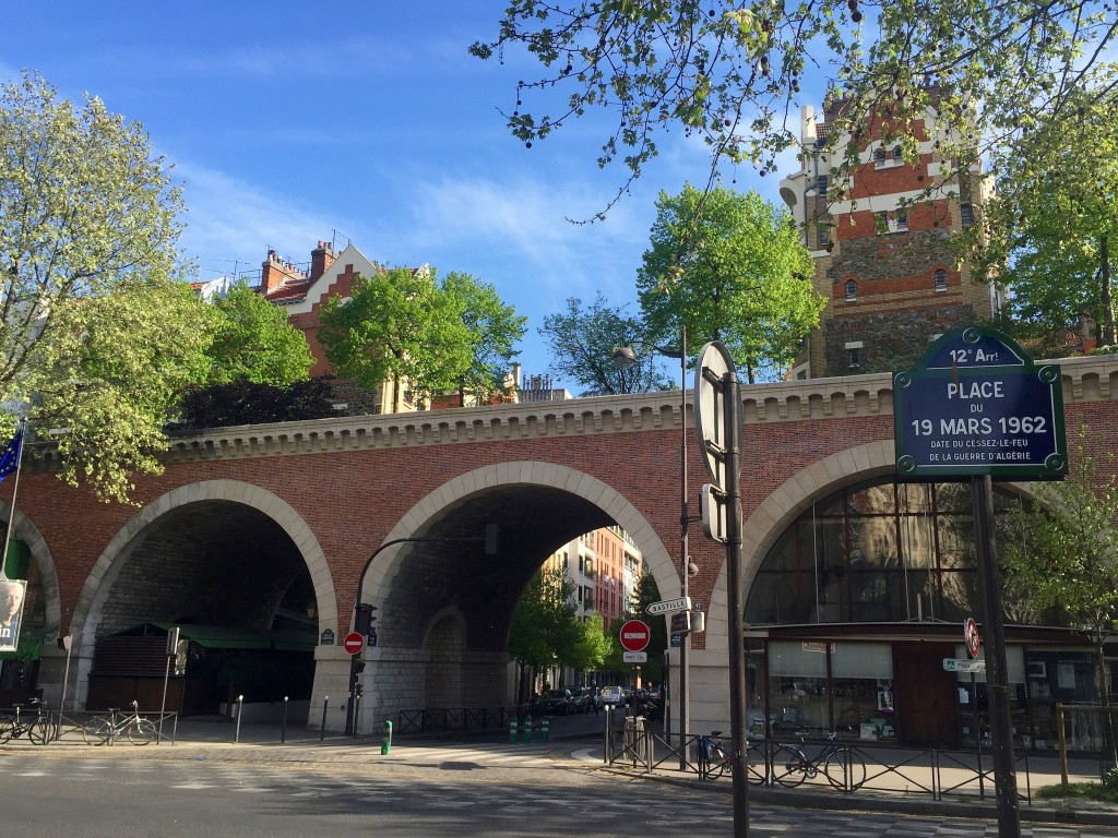 The Viaduc des Arts along the Promenade Plantée │© advencap