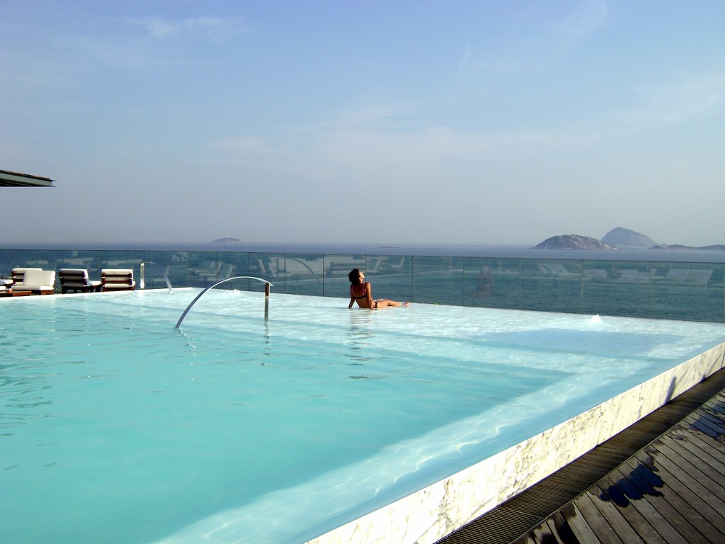 The view from Fasano's rooftop swimming pool |@ lrenom/Flickr