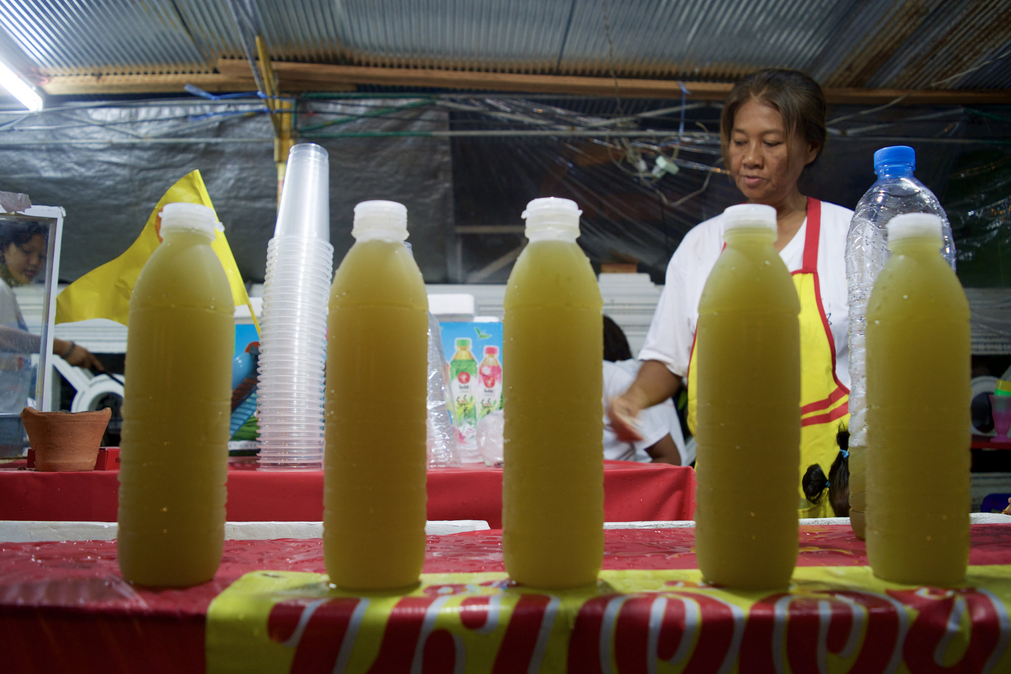 8 Delicious Local Drinks To Try in Thailand