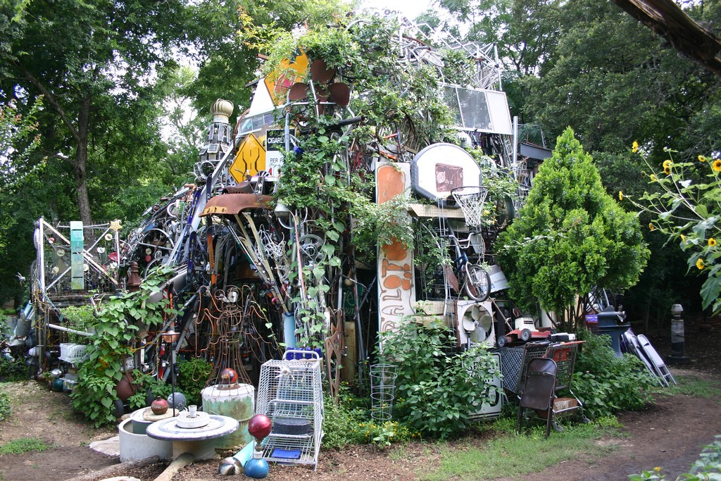 A Guide To The Weirdest Attractions In Texas