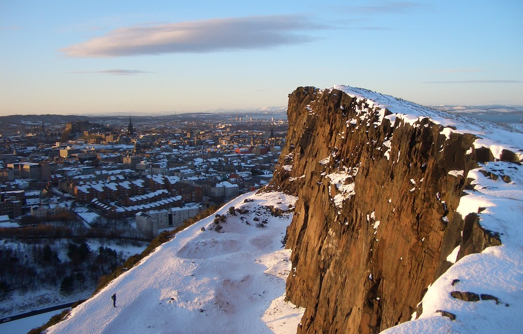 Salisbury Crags And Old Town | © Saskia Heijltjes / Flickr
