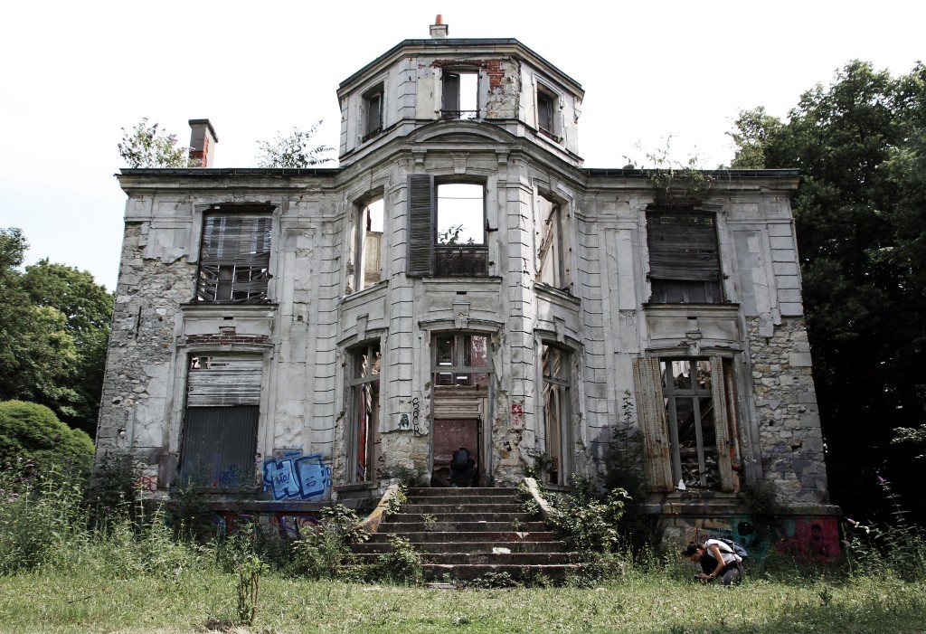 An abandoned building in Goussainville-Vieux Pays │© Sylvia Fredriksson