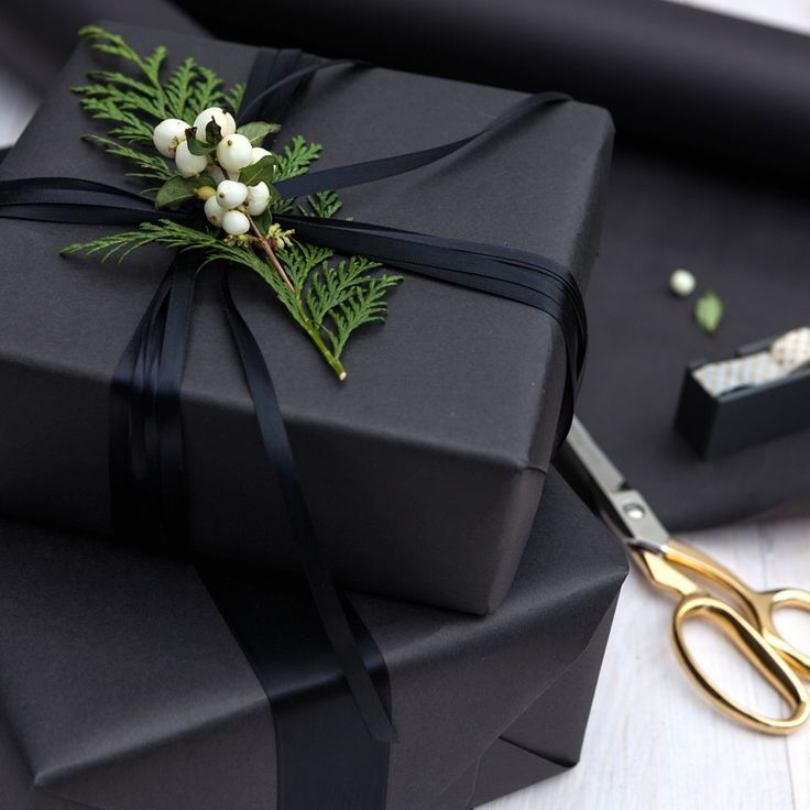 12 Creative And Simple Christmas Gift Wrap Ideas You'll Love