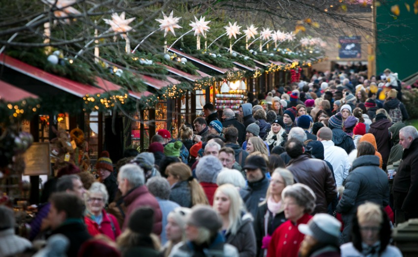 Edinburgh Christmas Market | © Lloyd Smith Photography and Film / Courtesy Of Edinburgh's Christmas