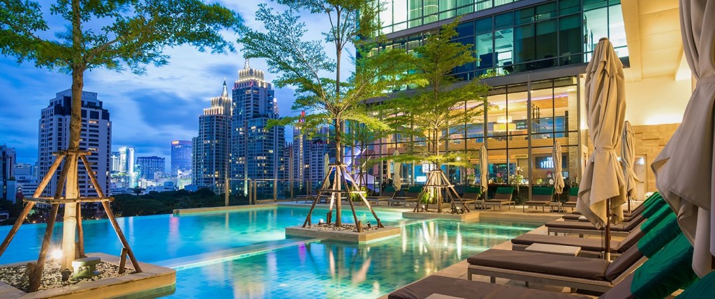 infinity-pool-1