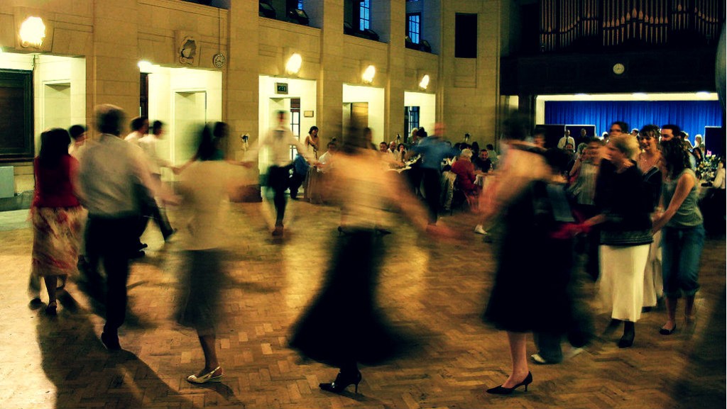 Ceilidh Dancing | © Paul Holloway/Flickr