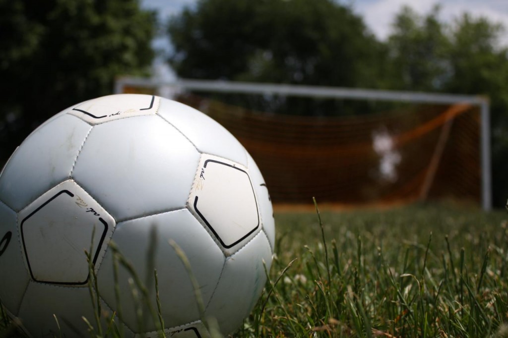 Soccer ball © ||read||/Flickr