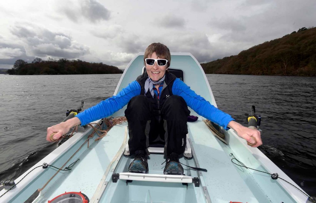 Elaine Hopley, 45, is rowing the Atlantic Ocean to benefit Alzheimer's awareness as part of the 2016 Atlantic Challenge | © Elaine Hopley
