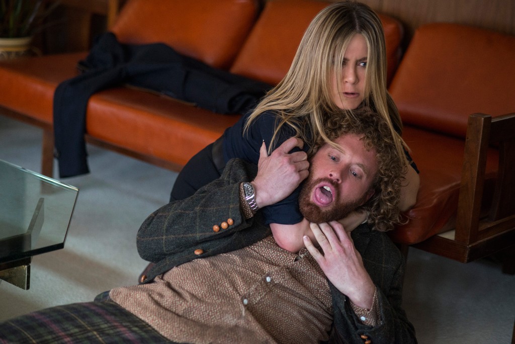 Jennifer Aniston and TJ Miller in 'Office Christmas Party' | © EOne