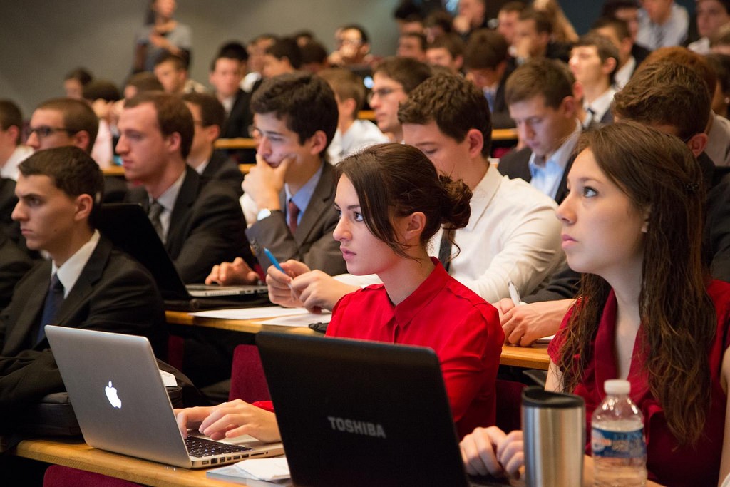 Students at the Ecole polytechnique Université Paris-Saclay│© Ecole polytechnique Université Paris-Saclay