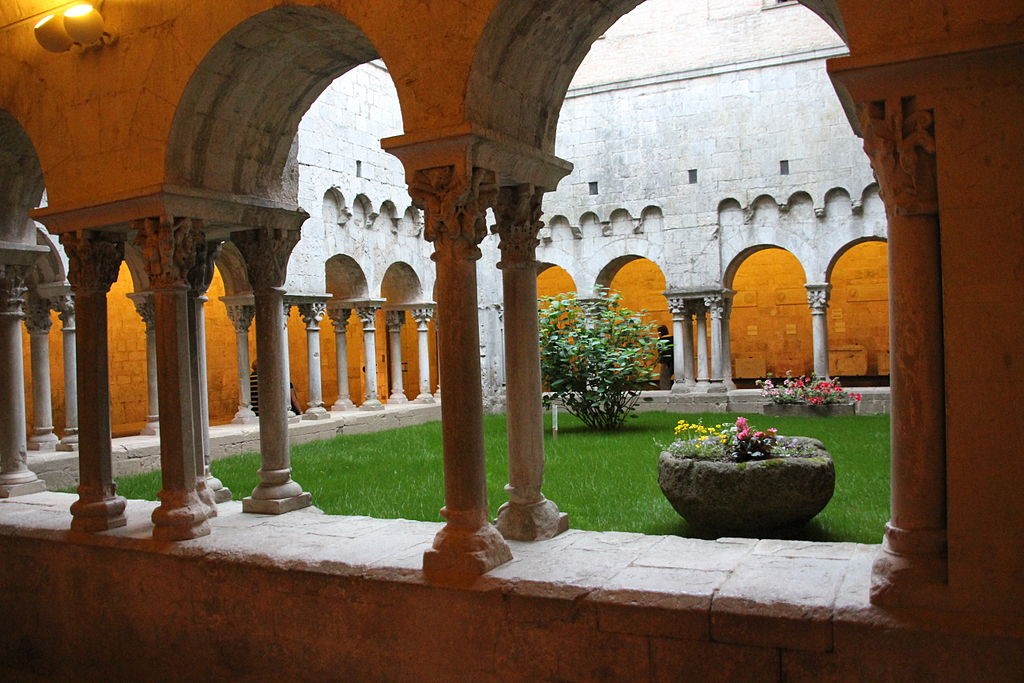 Cloisters of Sant Pere Galligants monastery, Girona | ©Arnaugir / Wikimedia Commons