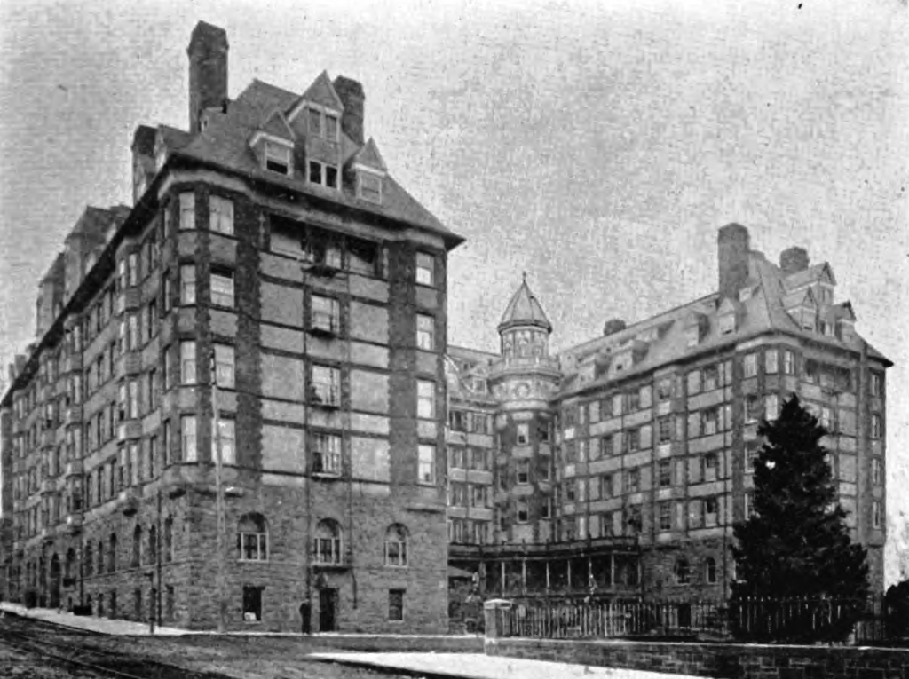 Hotel Portland circa 1900 - Oregon | Public Domain/WikiCommons