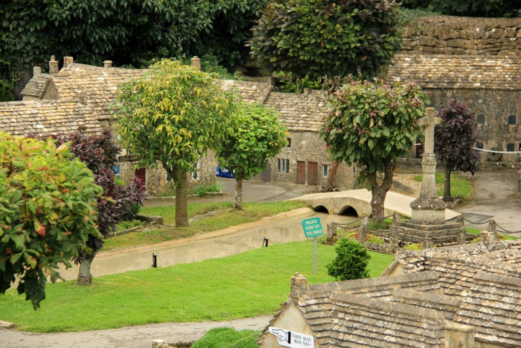 The Model Village at Bourton-on-the-Water|© Karen Roe/Flickr