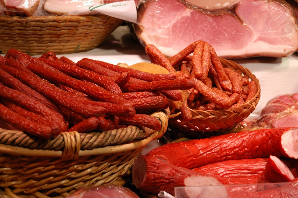 Various Austrian meats and sausages | © Cha già José / Flickr