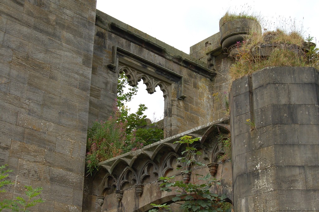 Craigend Castle, Mugdock Country Park | © John Bointon/Flickr