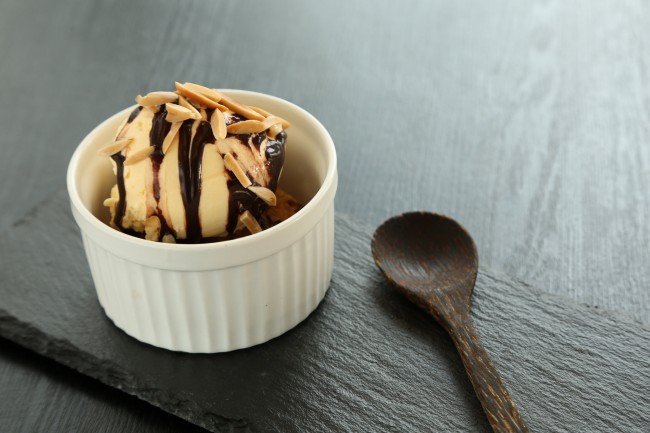 Even the desserts are luxurious at Riva Surya | © Courtesy of Riva Surya Bangkok