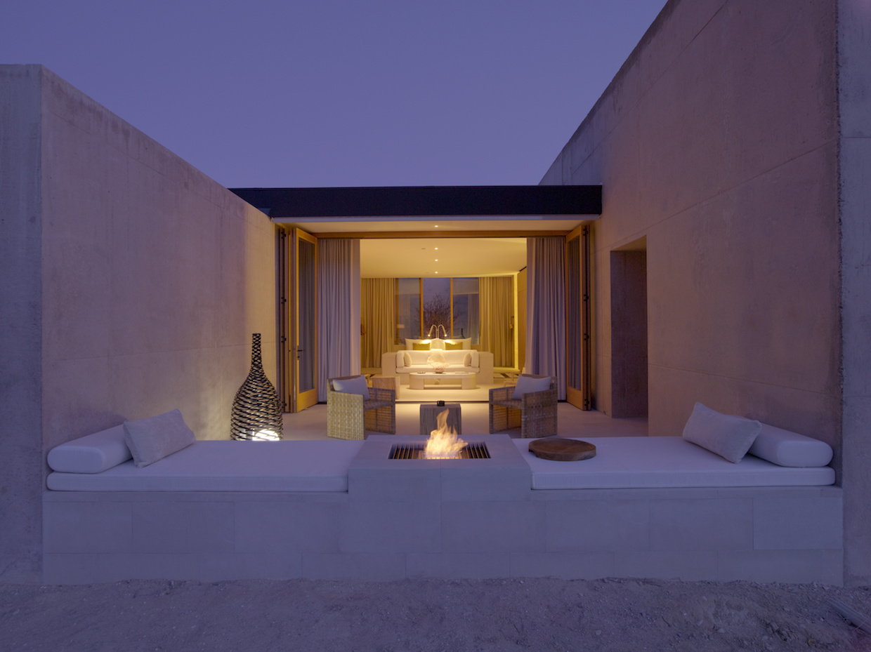 Amangiri jaala Suite Desert Lounge 1 | Courtesy of Aman